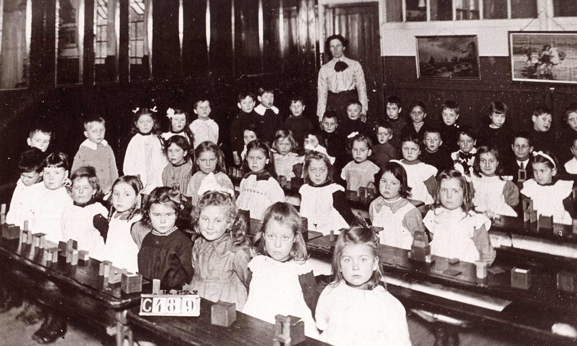 Schoolchildren at St. Mark’s School c.1915 - Leicester and Leicestershire Record Office