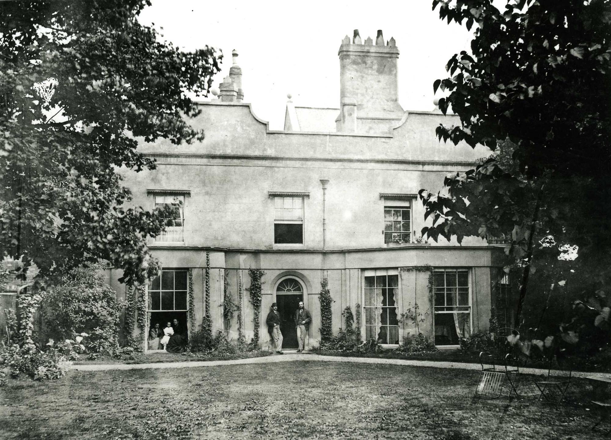 George Shirley Harris, hosier, with companions, in the garden of no.9 The Newarke in 1867 -