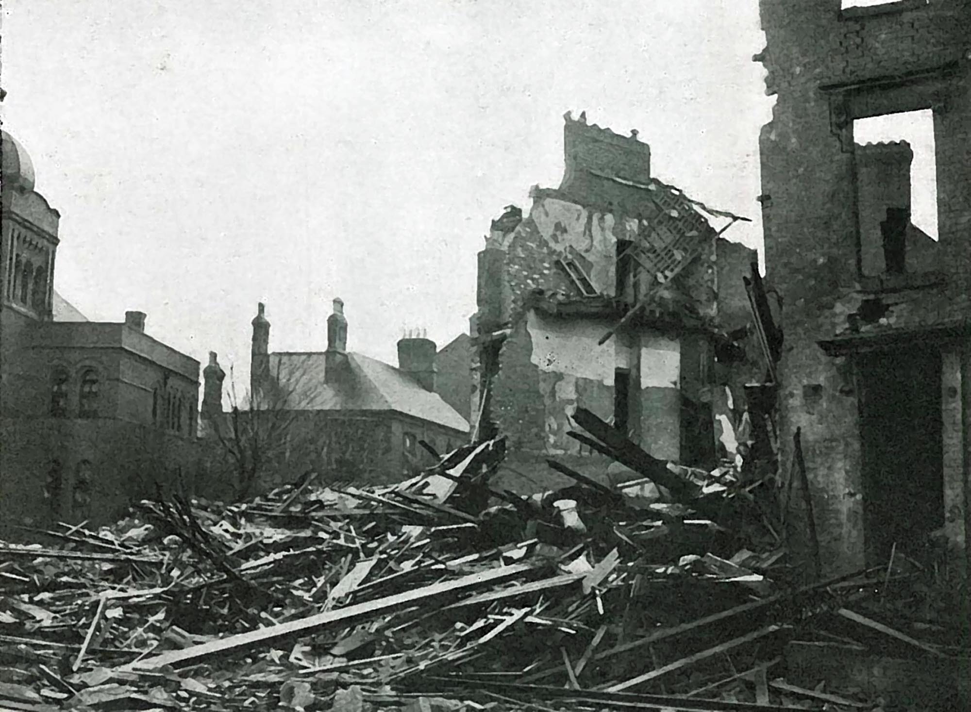 Highfield Street November 1940 after the bombing raid. The synagogue, on the far left, survived - Leicester Mercury Archive at the University of Leicester