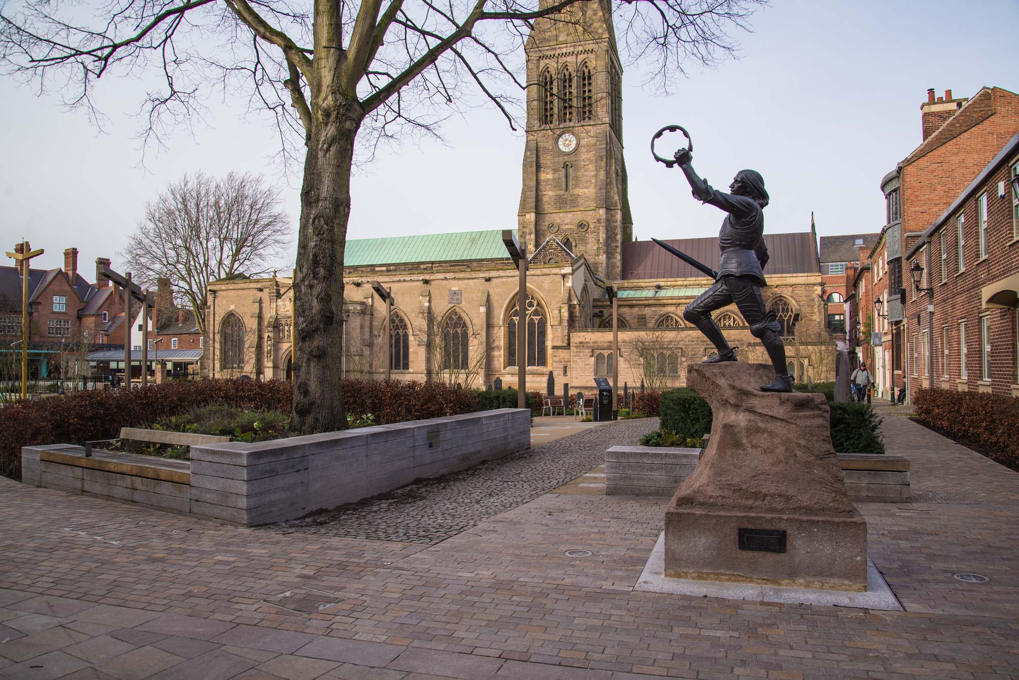 Leicester Cathedral and the King Richard III statue in Cathedral Gardens -