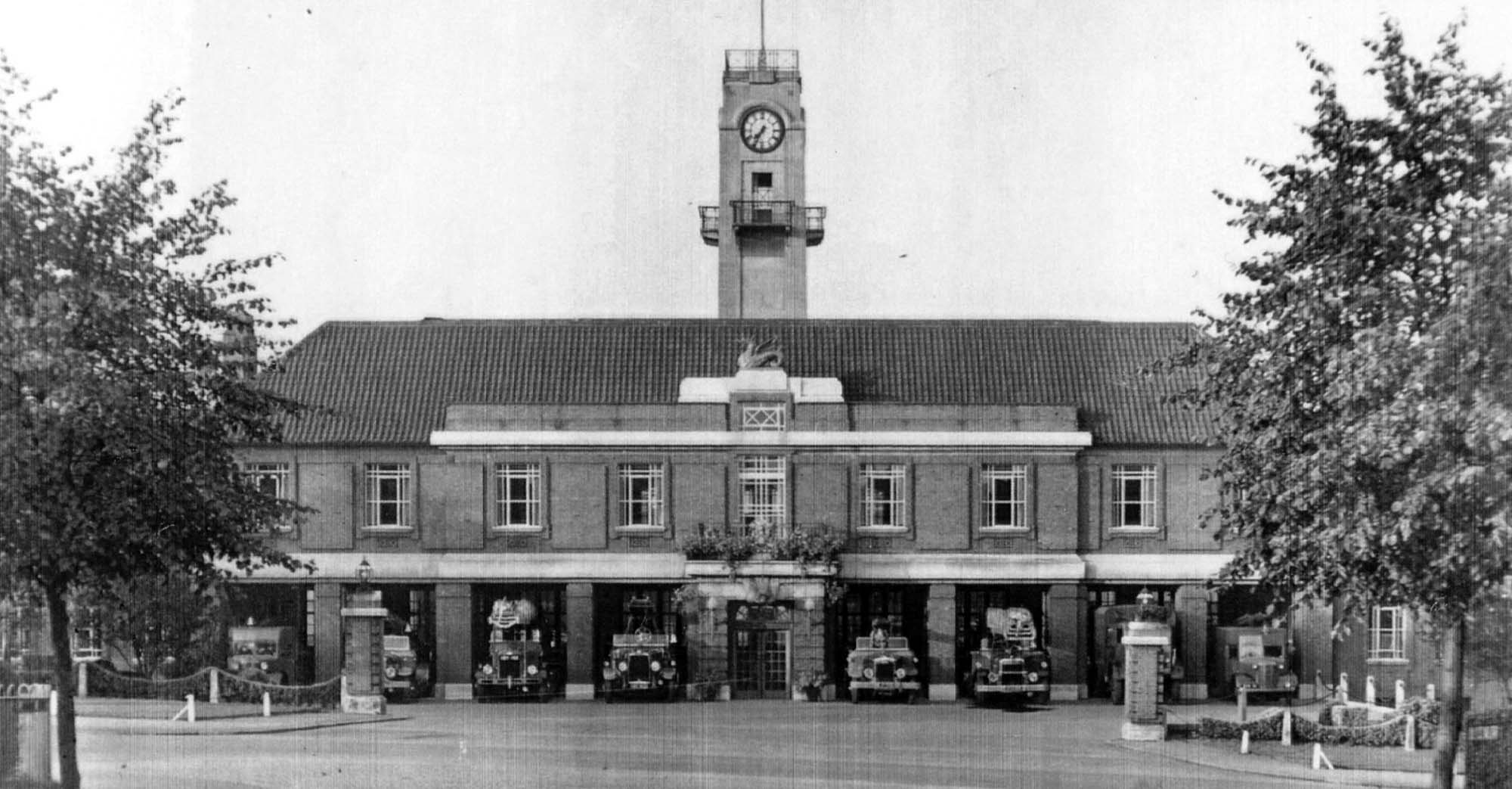 Central Station in the early 1940s with many open cab engines and special wartime vehicles in the far bays either side - Malc Tovey