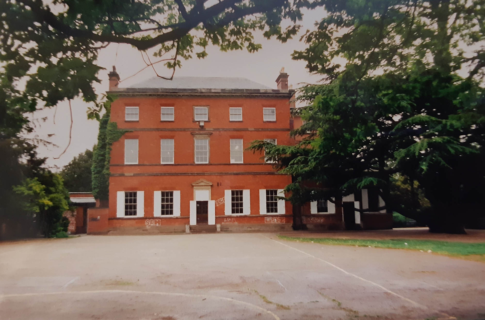 Back of the School in 1996 - Braunstone History Group