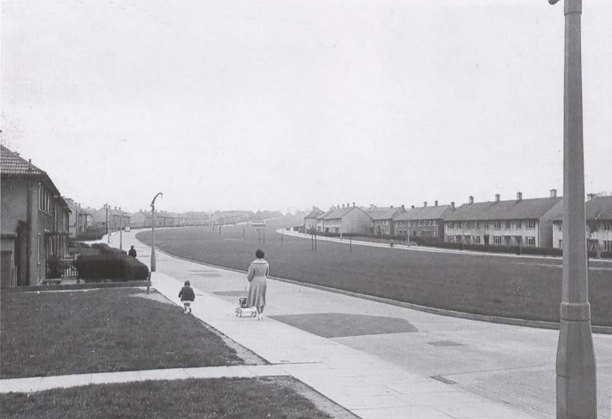 Glenhills Boulevard on the Eyres Monsell Estate, 1959 - 