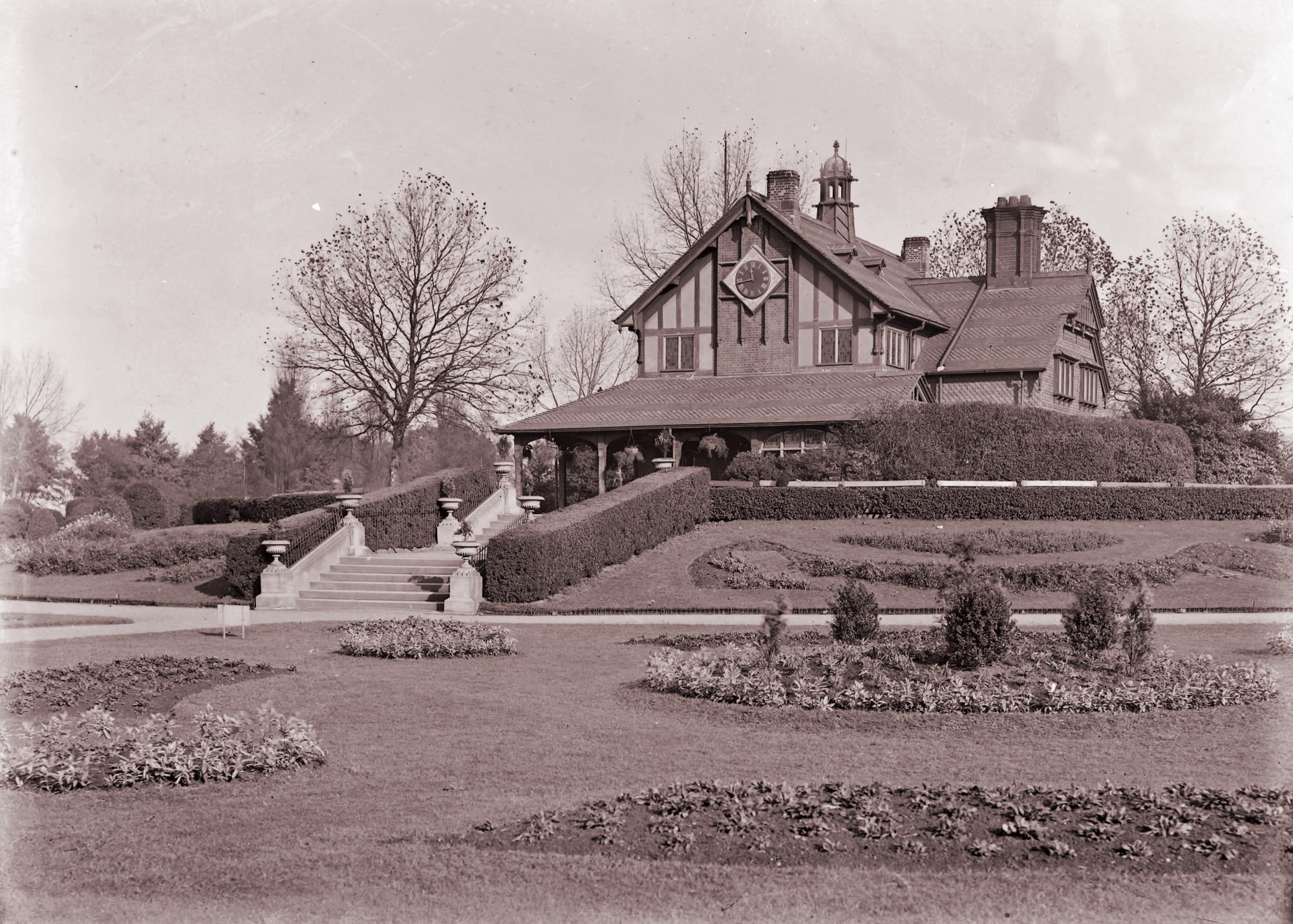 The original Abbey Park Pavilion - Leicestershire Record Office