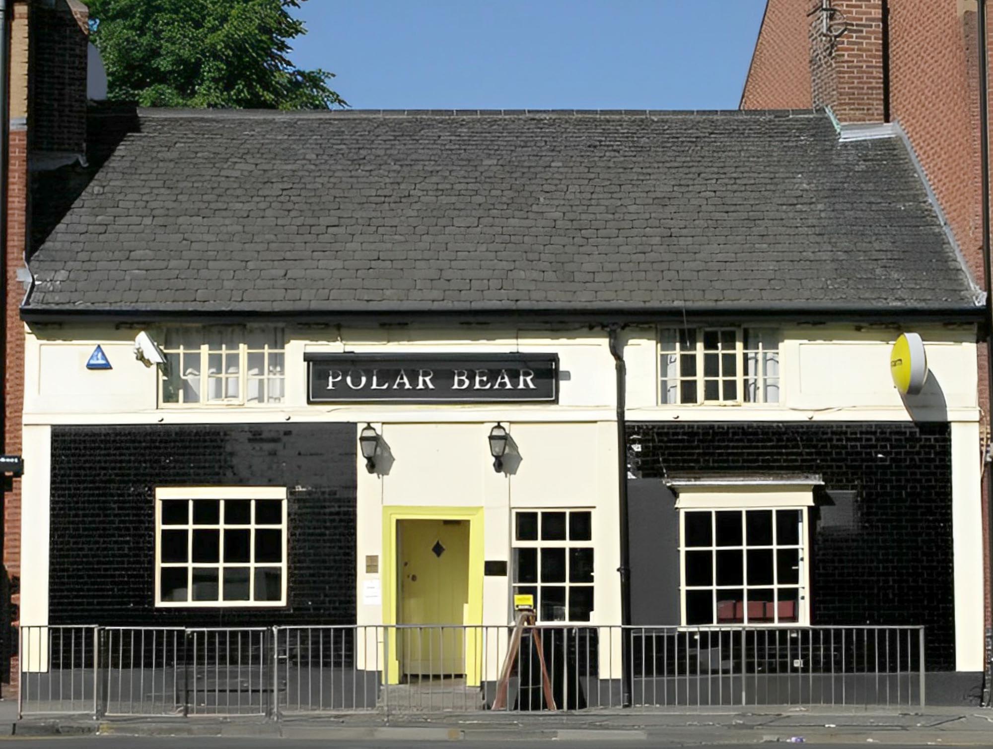 Pola Bear Pub Building -