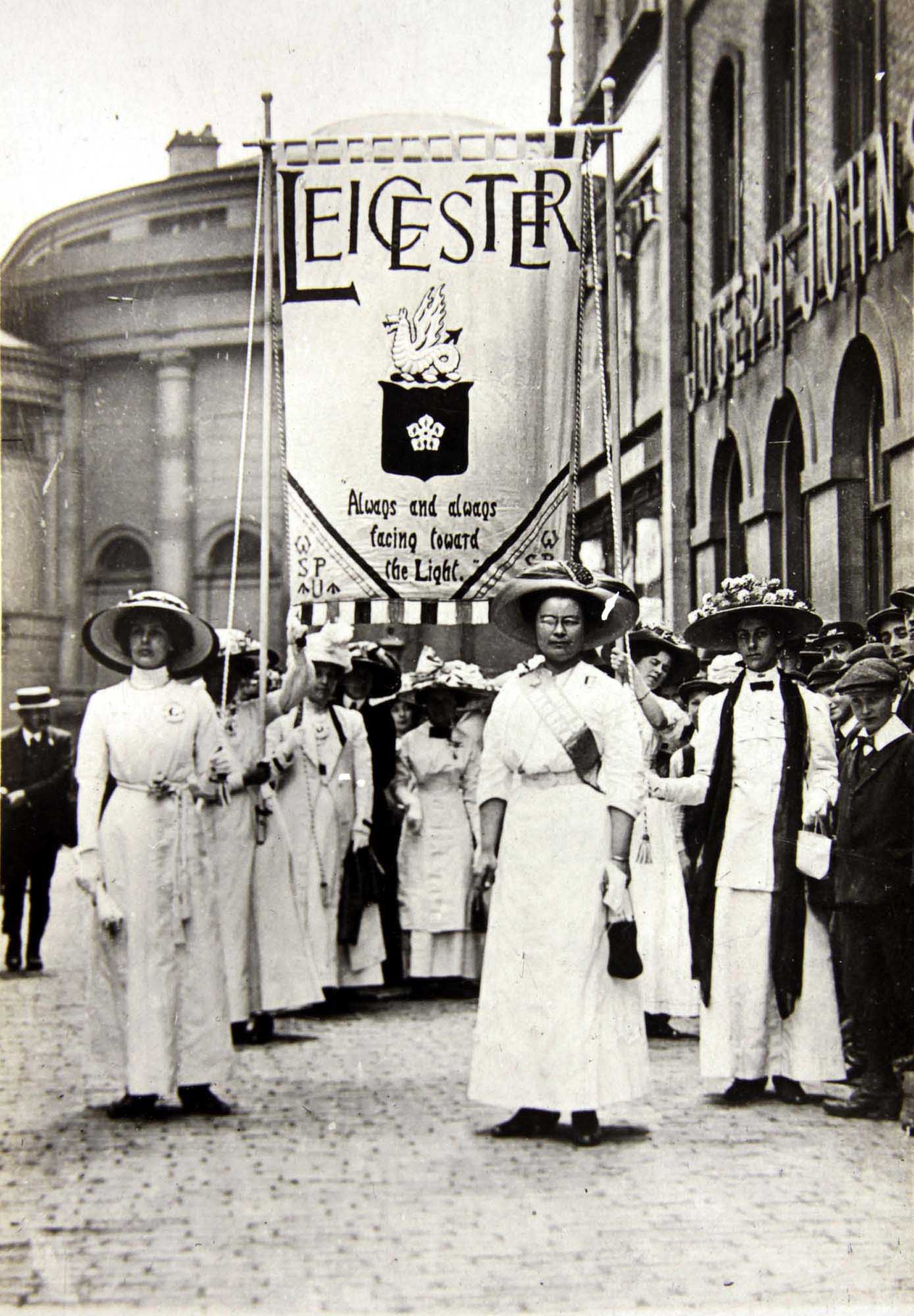 Suffragettes marching along Bowling Green Street, May 1911 - 